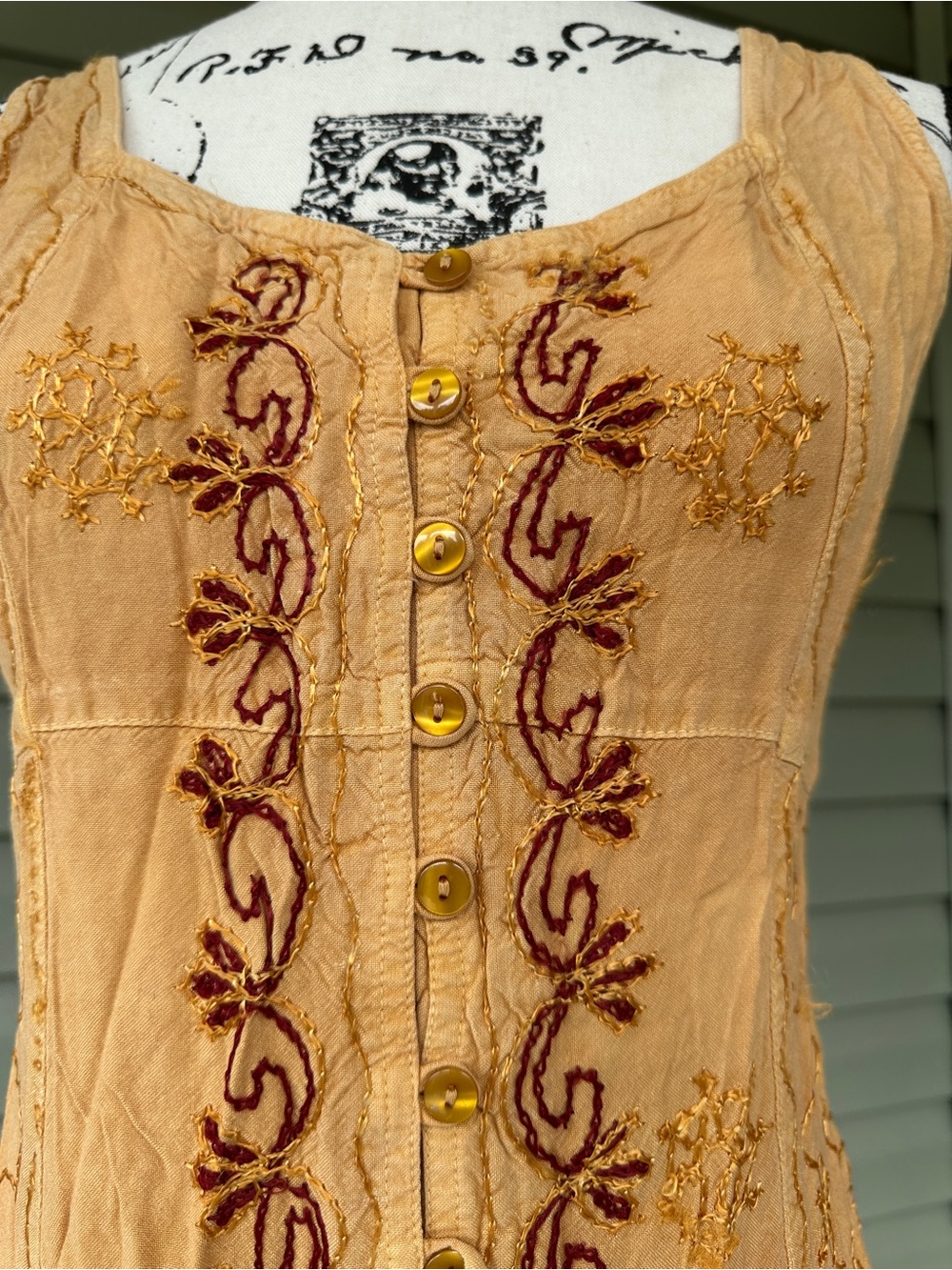 Henna Sleeveless Embroidered Mustard Summer Dress size Med very soft unique - Picture 3 of 8
